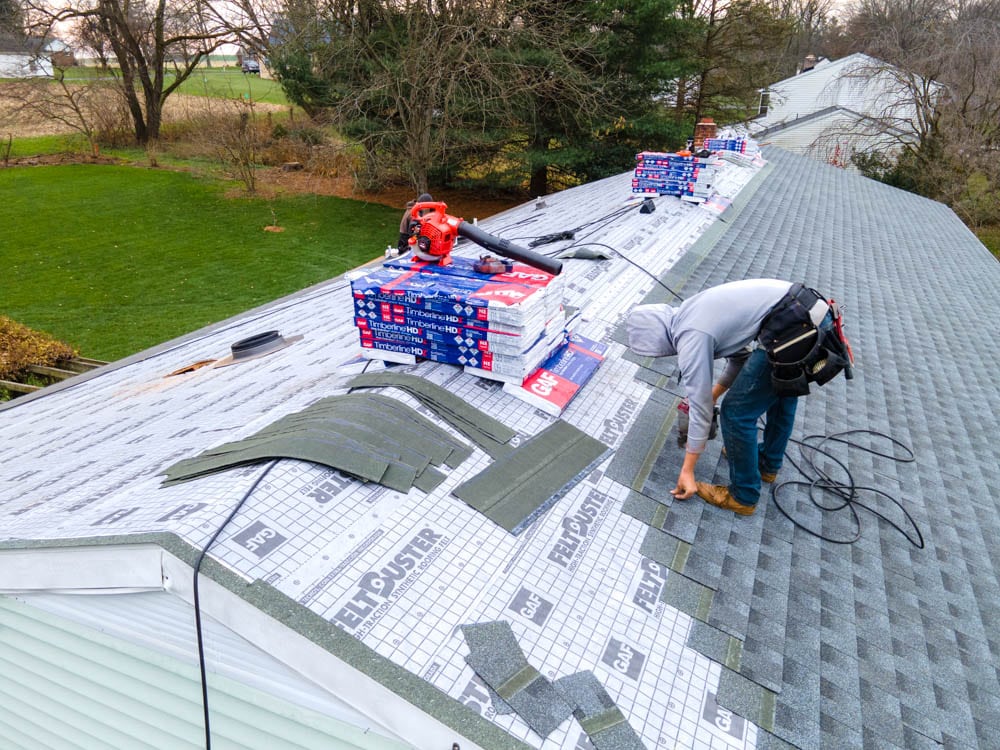 Roofing replacement company working on the weekend